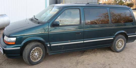 1994 Chrysler town country part