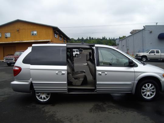 Chrysler town and country wheelbase #5
