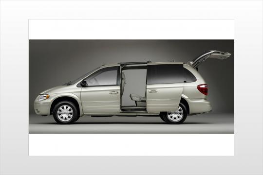 2008 Chrysler town and country service bulletin #1
