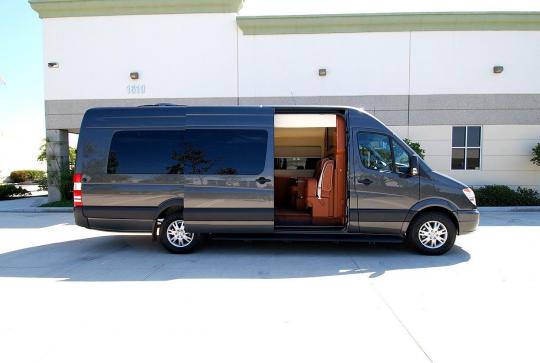 2012 Mercedes sprinter oil capacity #3