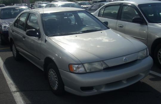 1999 Nissan sentra headlight glass #9