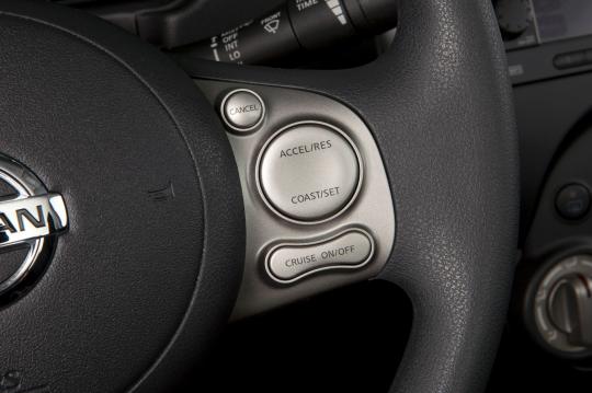 2012 Nissan versa interior accessories #8