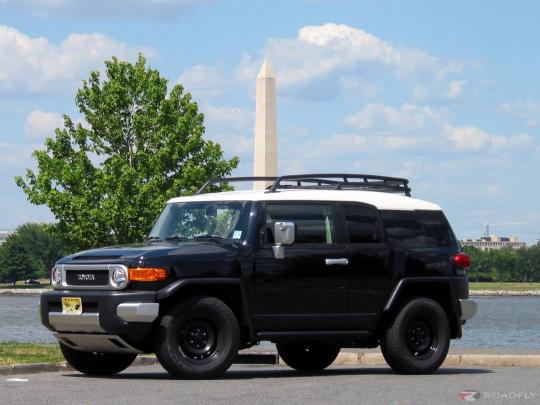 2007 Cruiser fj midsize suv toyota