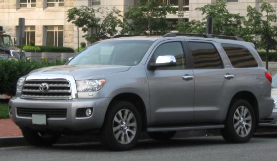 what is the towing capacity of a 2002 toyota sequoia #1