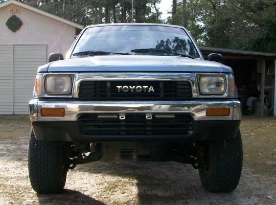 1990 Toyota Pickup - VIN: JT4RN01PXL7023902 - AutoDetective.com