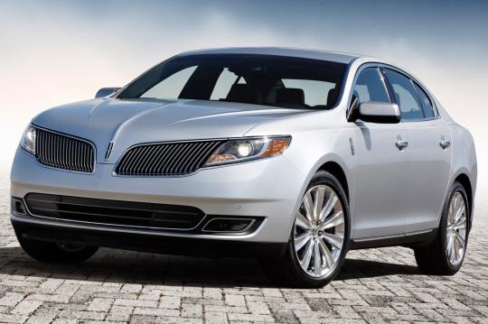 does a 2014 lincoln mks have sound control speakers