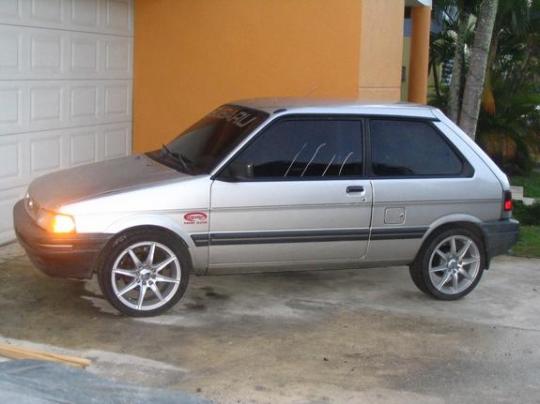 Subaru justy 1990