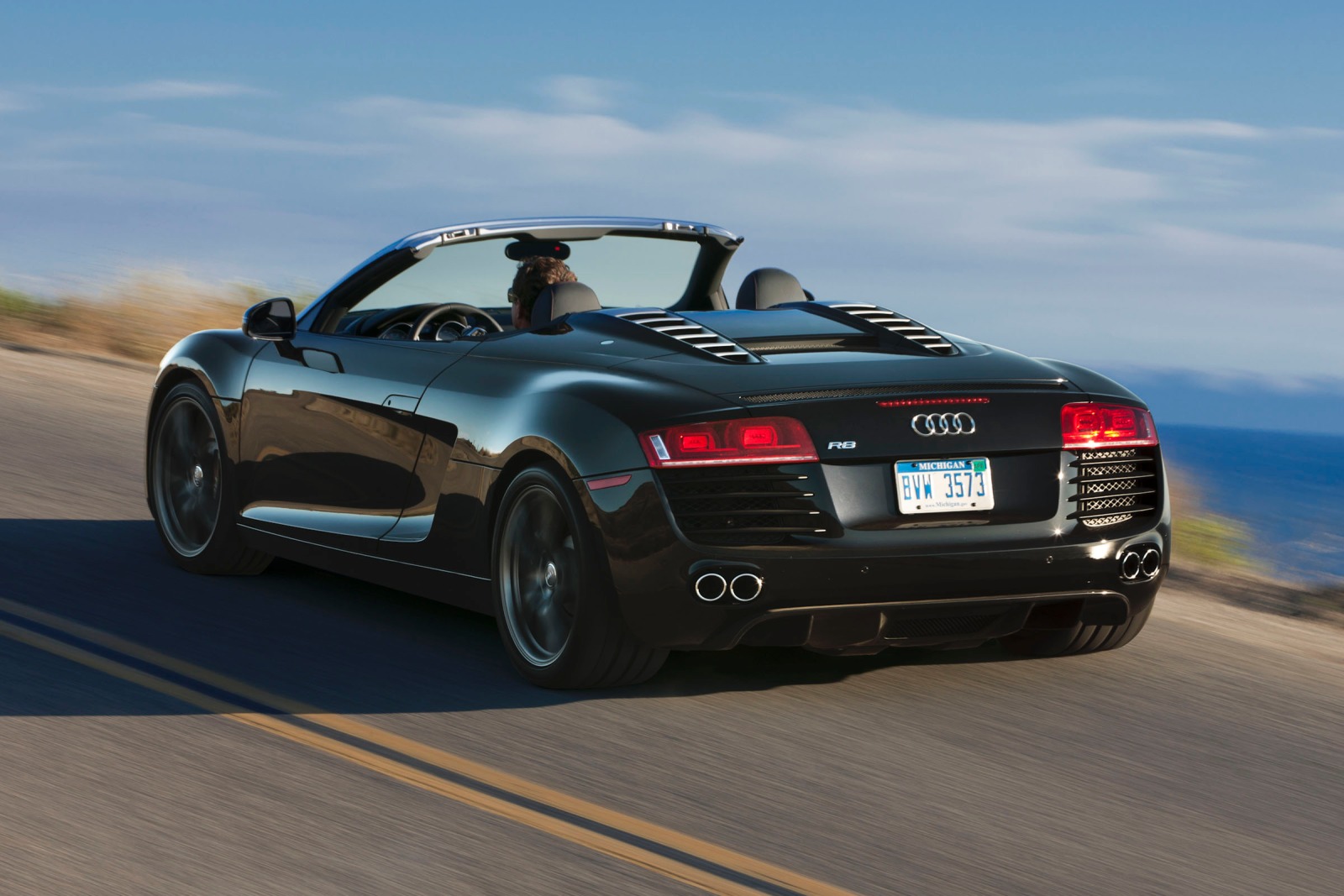 2012 Audi R8 VINs, Configurations, MSRP & Specs - AutoDetective