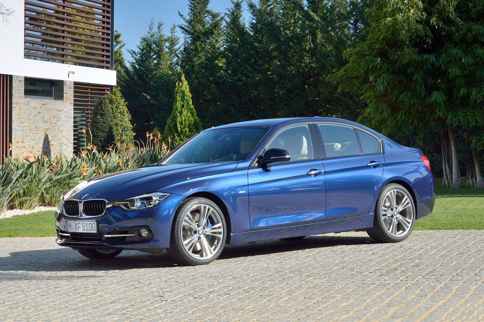 2017 BMW 3-Series 320i Sedan VIN Number Search - AutoDetective