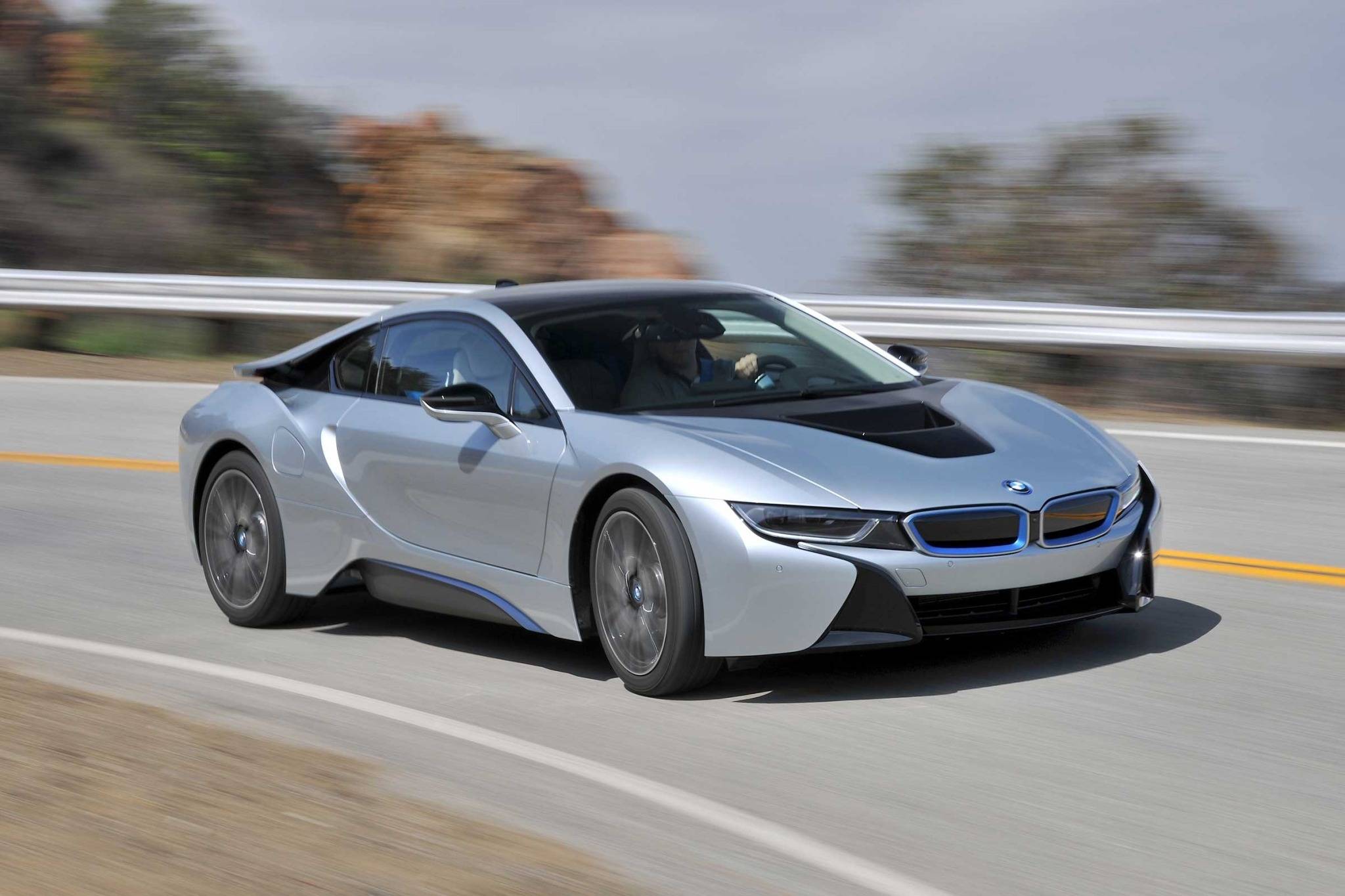 2017 BMW i8 VINs, Configurations, MSRP & Specs - AutoDetective