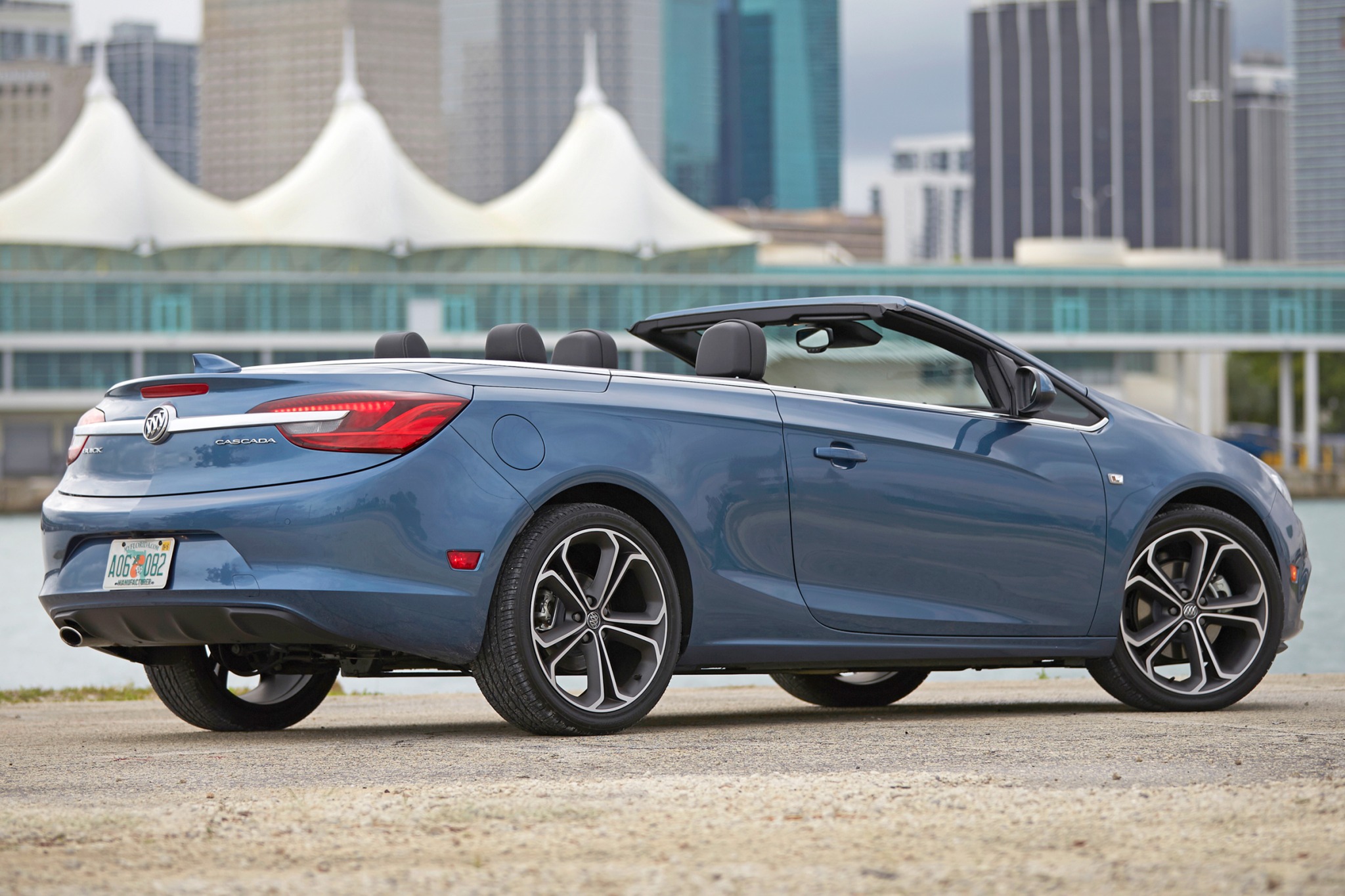 Buick cascada машина