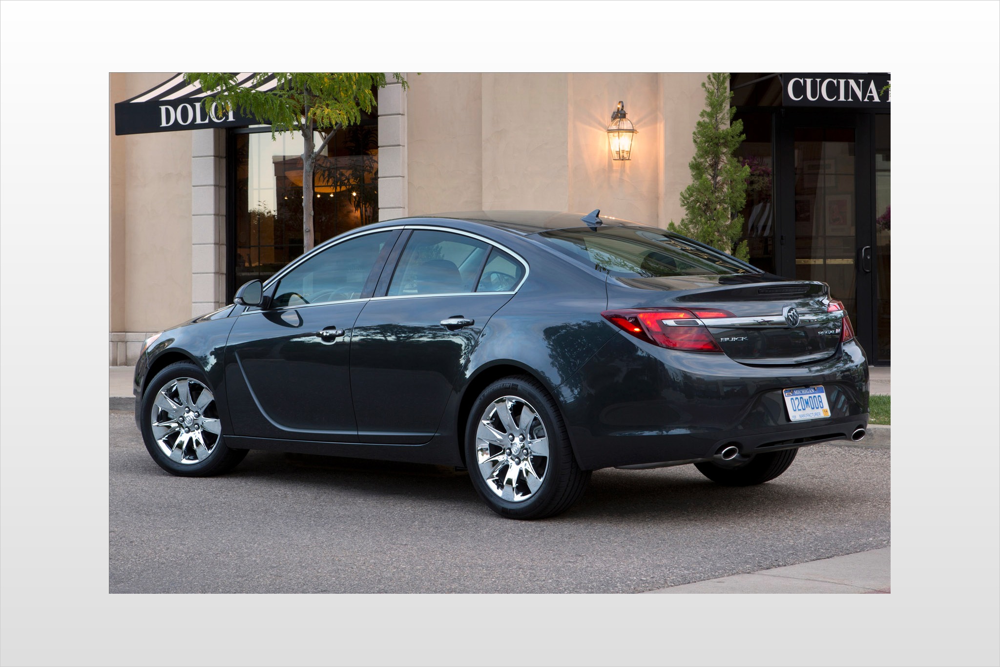 2015 Buick Regal VINs, Configurations, MSRP & Specs - AutoDetective