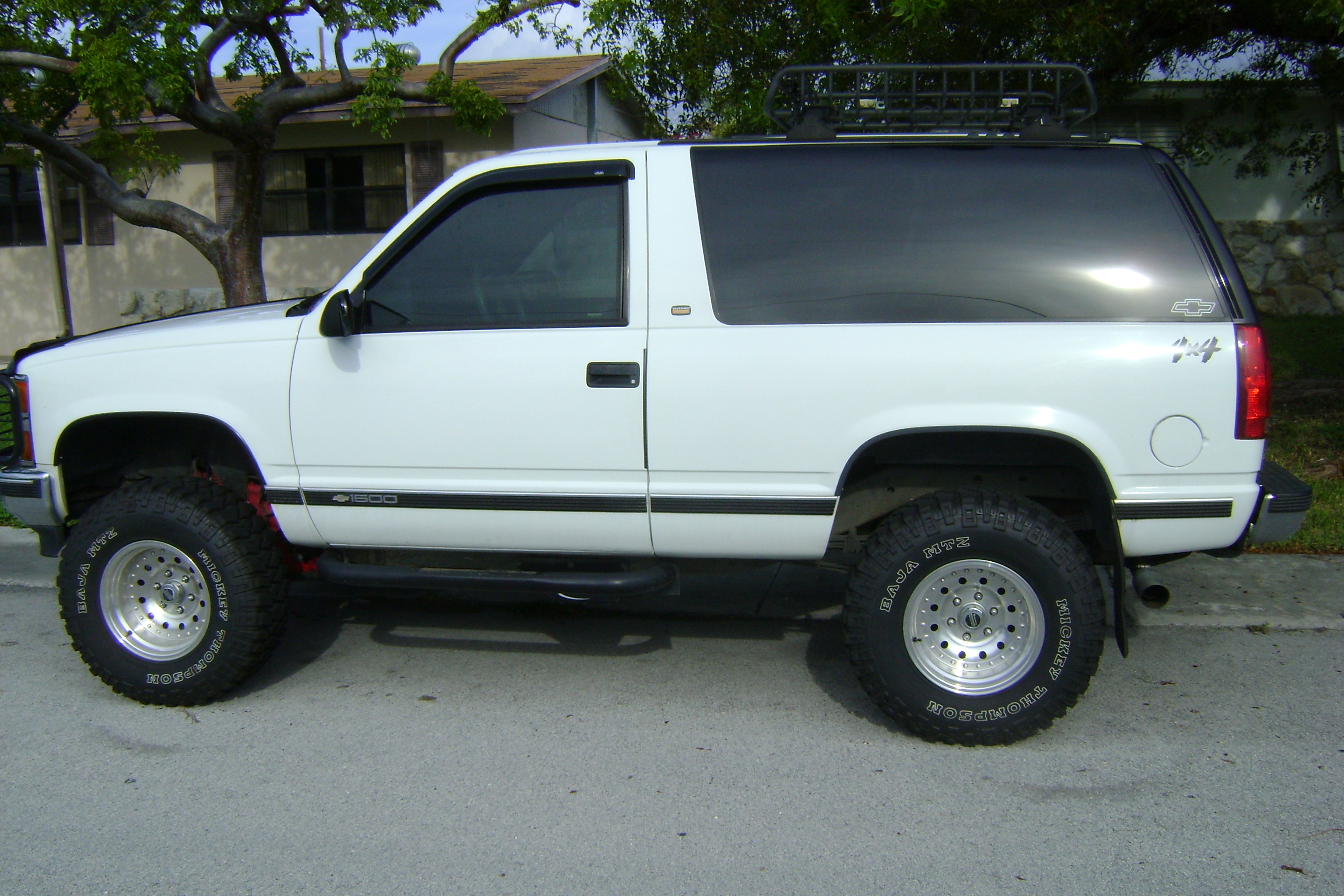 1994 chevy blazer curb weight