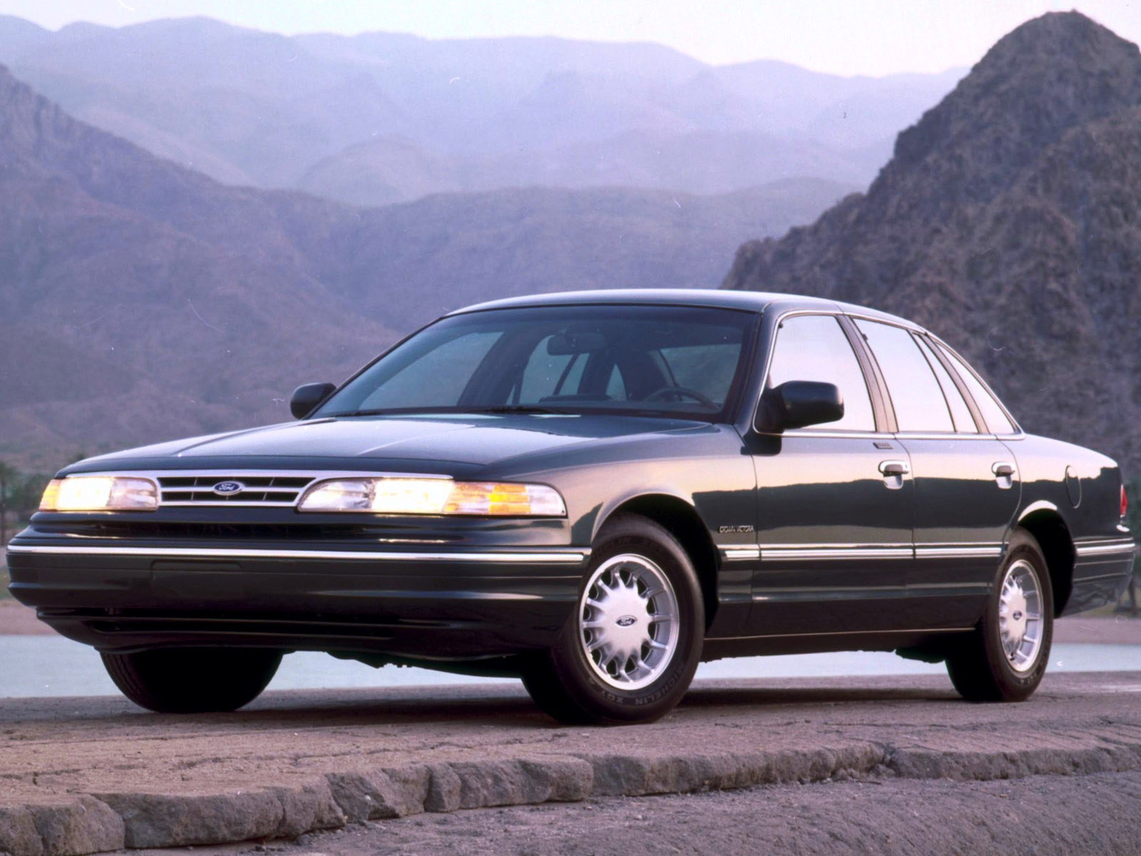 1995 Ford Crown Victoria