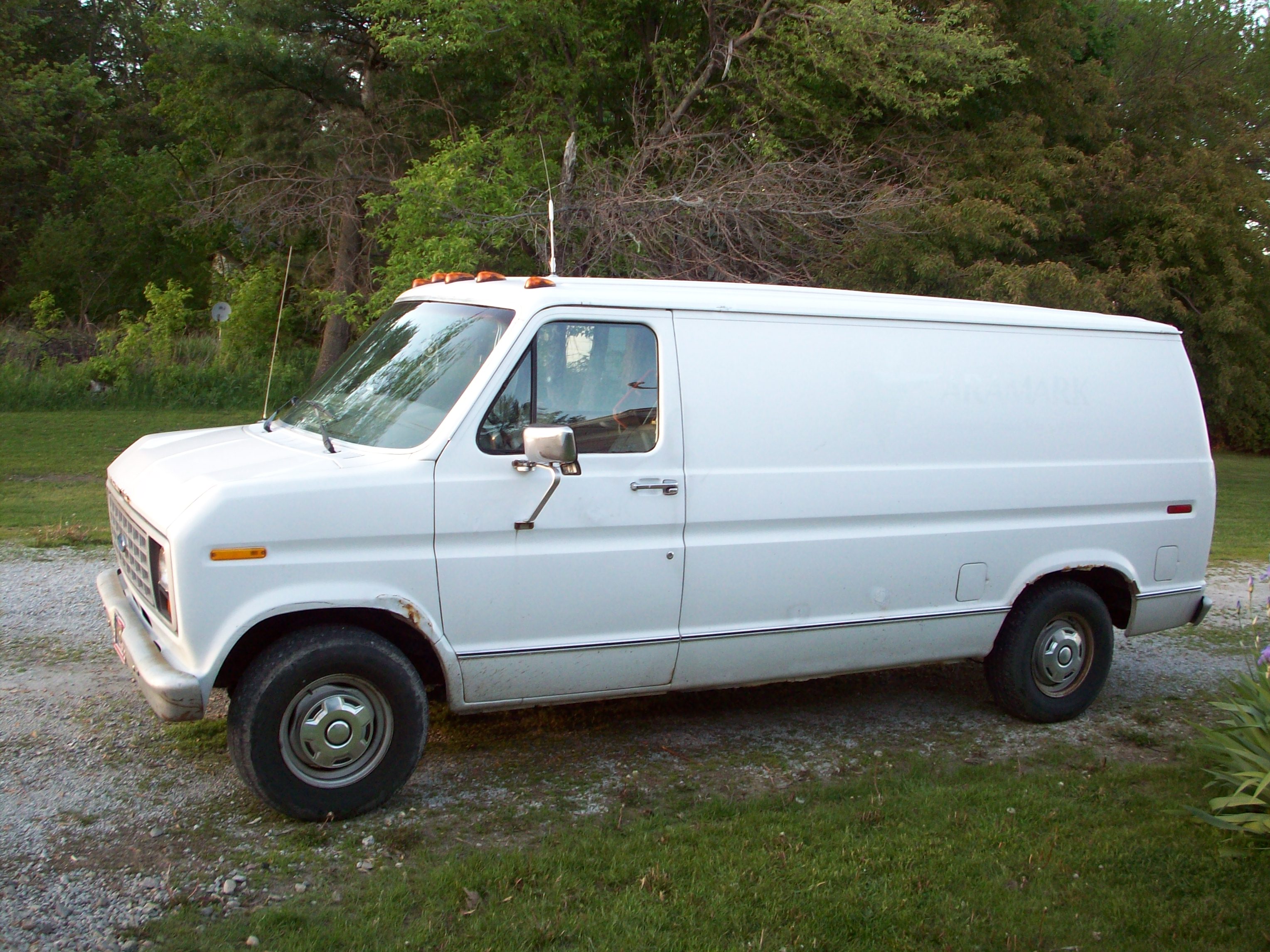 1986 Ford Econoline van