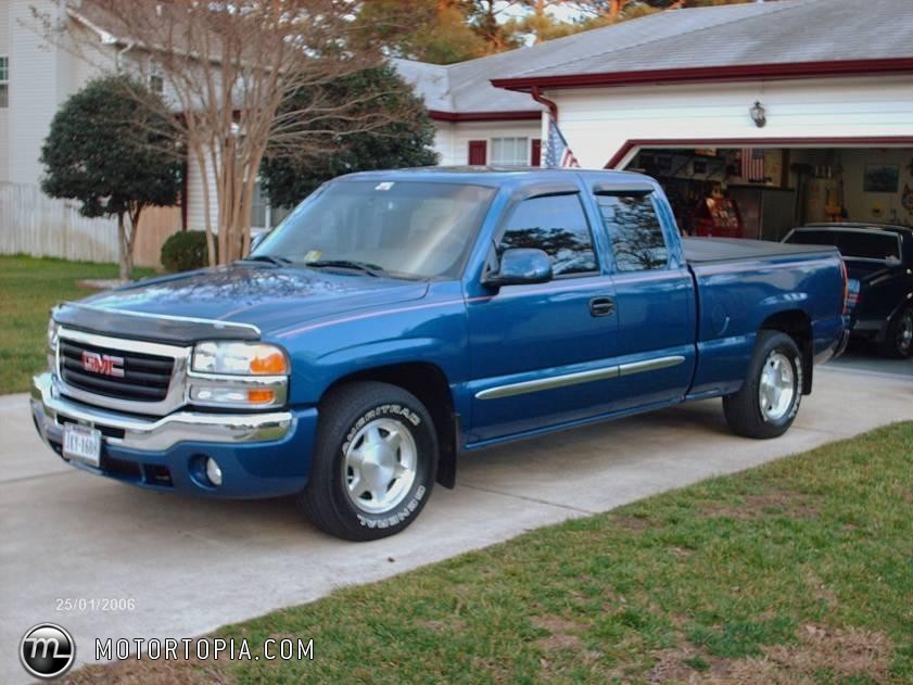 2004 GMC Sierra 1500 VINs, Configurations, MSRP & Specs - AutoDetective