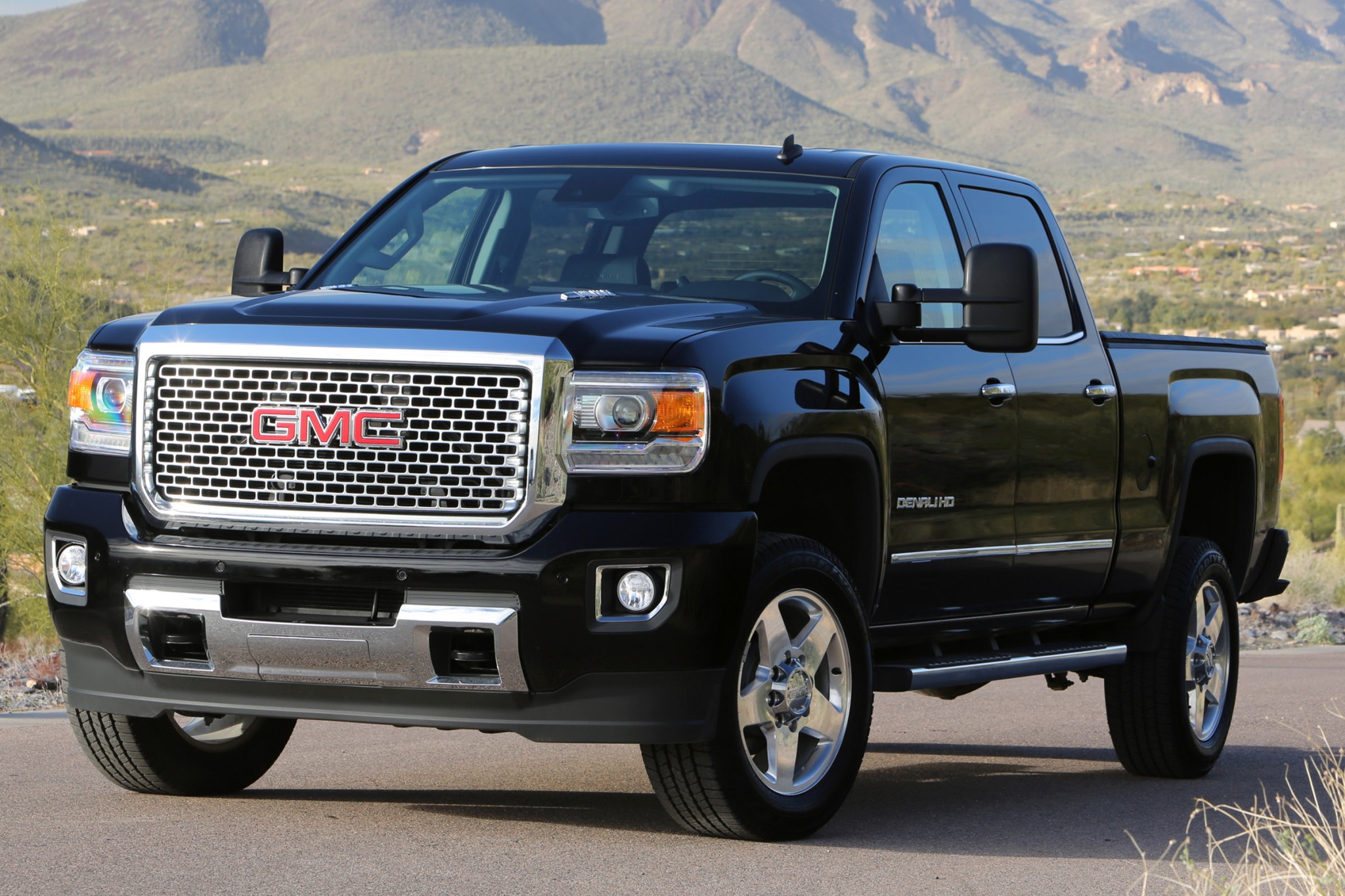 2015 GMC Sierra 2500HD VINs, Configurations, MSRP & Specs - AutoDetective