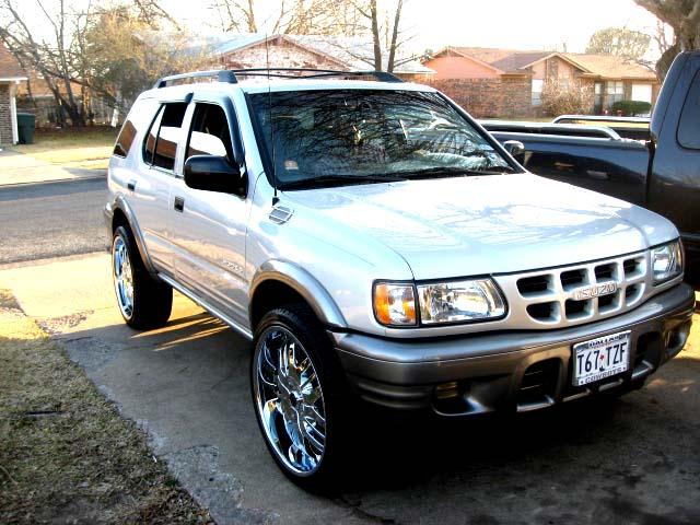 2002 Isuzu Rodeo Sport S 2WD Hard Top VIN Lookup - AutoDetective