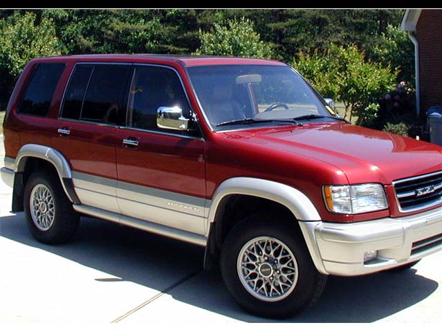 Isuzu trooper модельный ряд