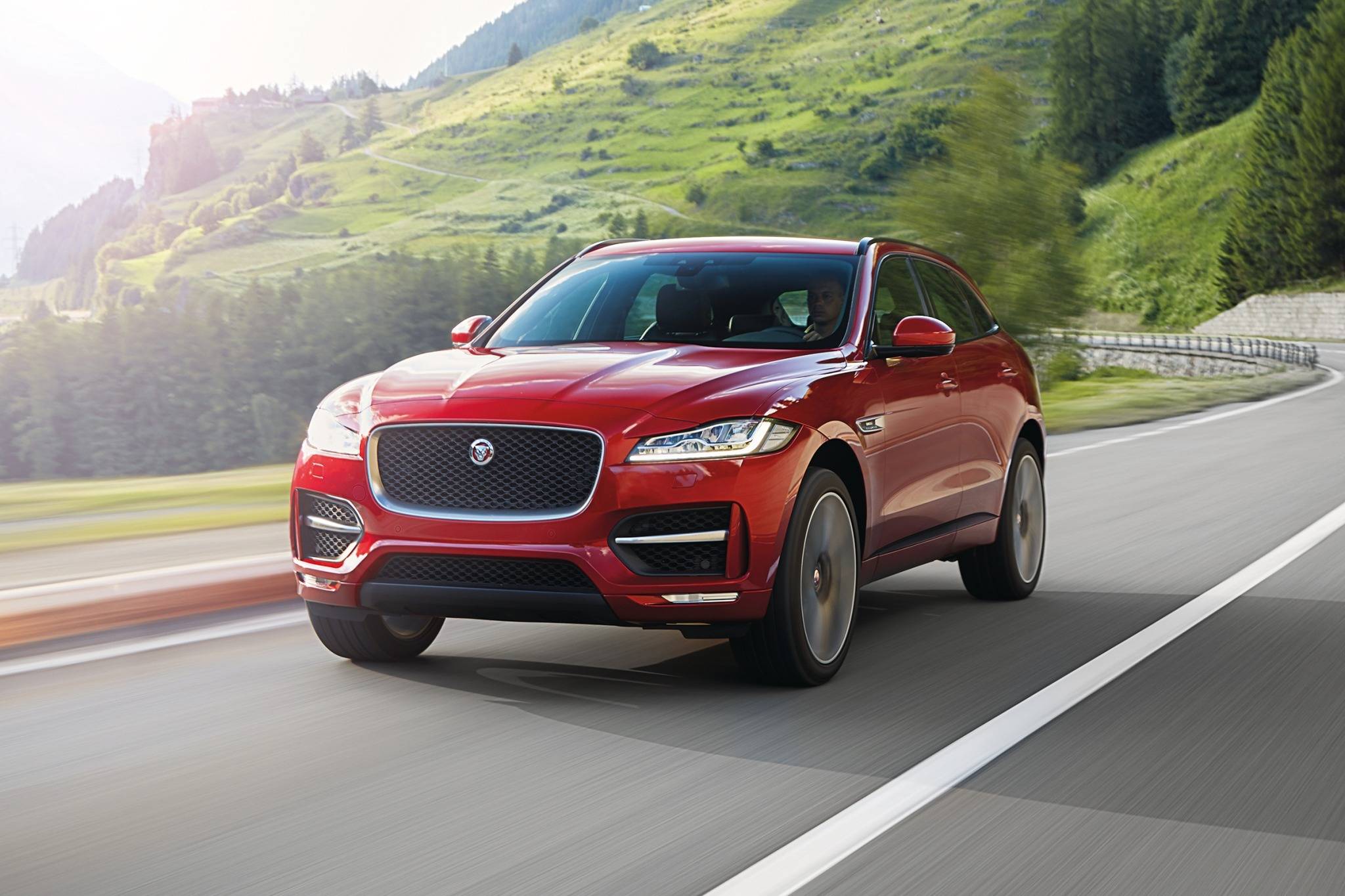 Jaguar f pace i