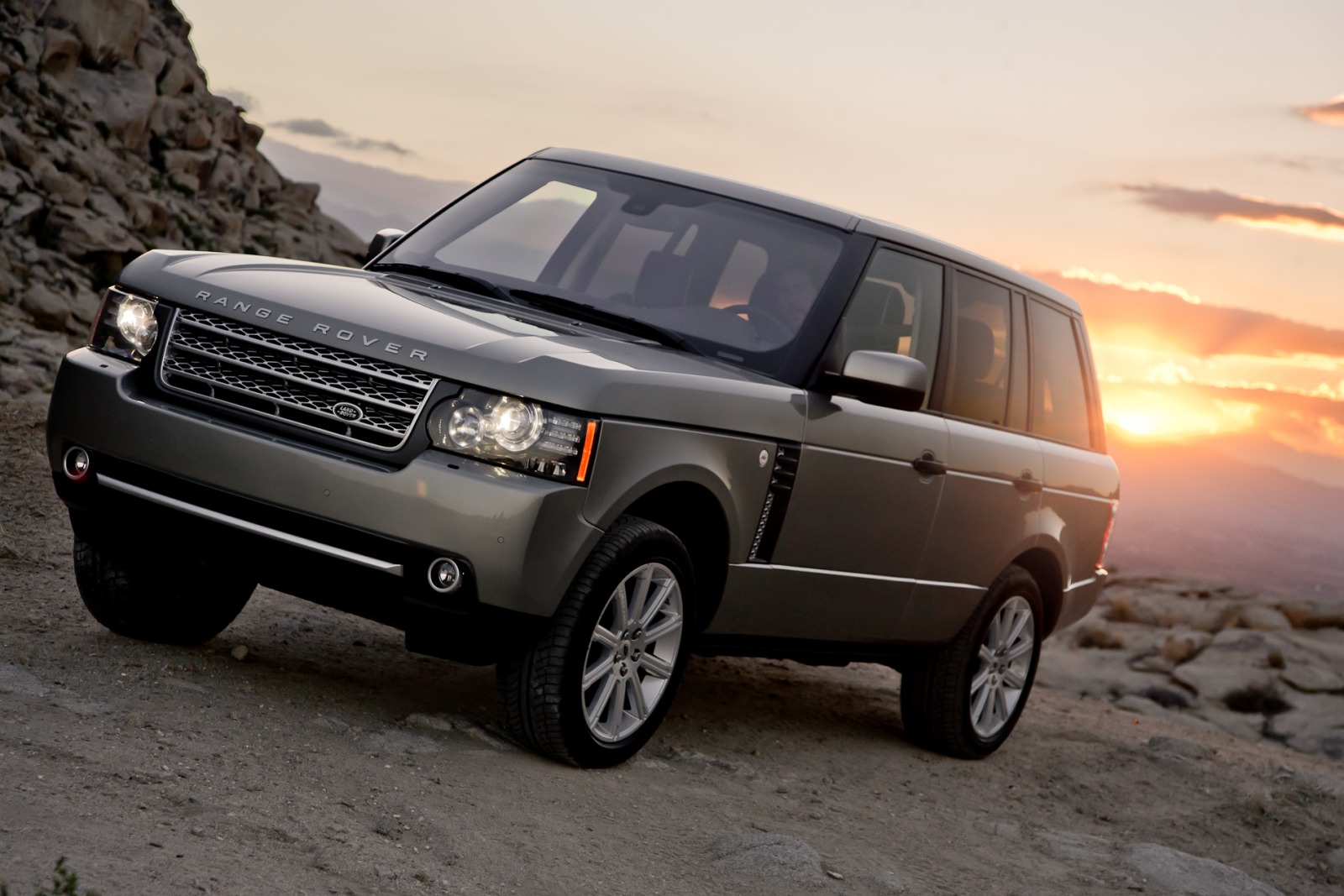 2012 Land Rover Range Rover Specs, Prices, VINs & Recalls - AutoDetective