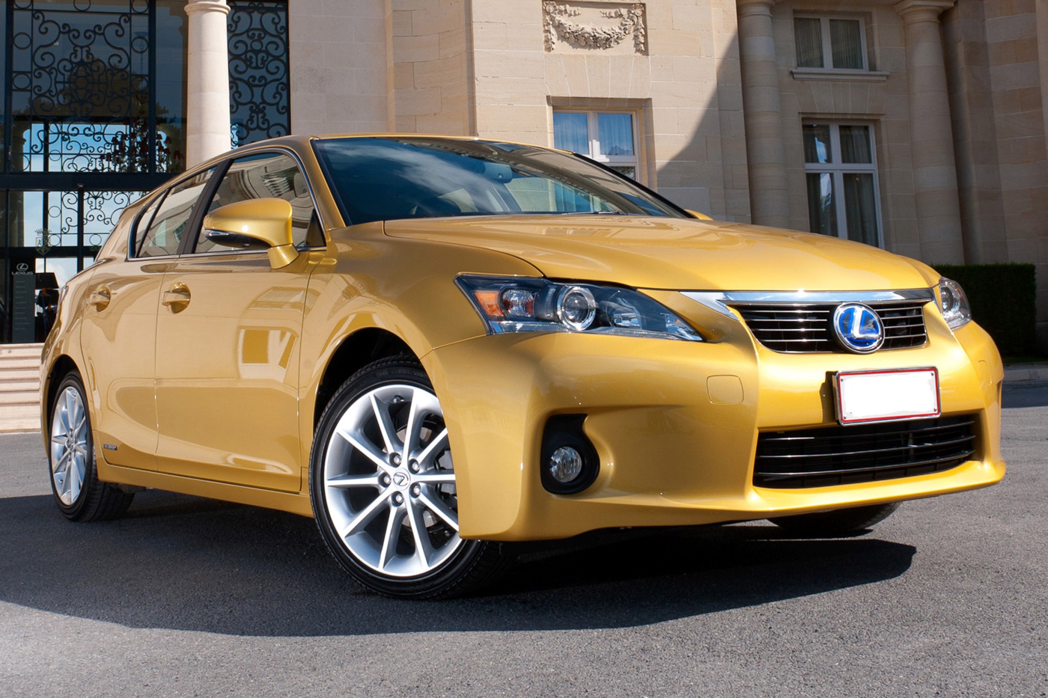 2013 Lexus CT 200h VINs, Configurations, MSRP & Specs - AutoDetective