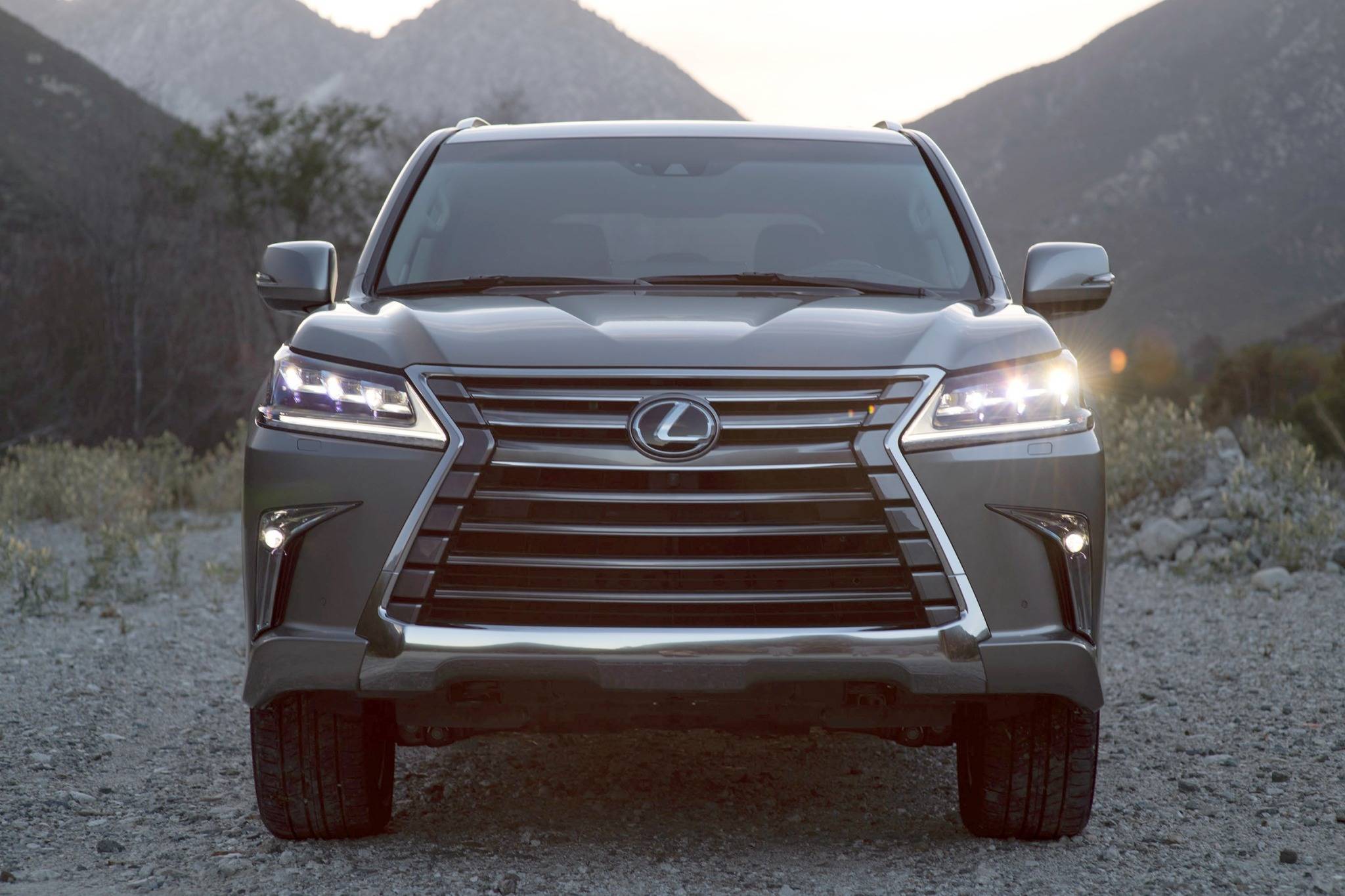 2017 Lexus LX 570 VINs, Configurations, MSRP & Specs - AutoDetective