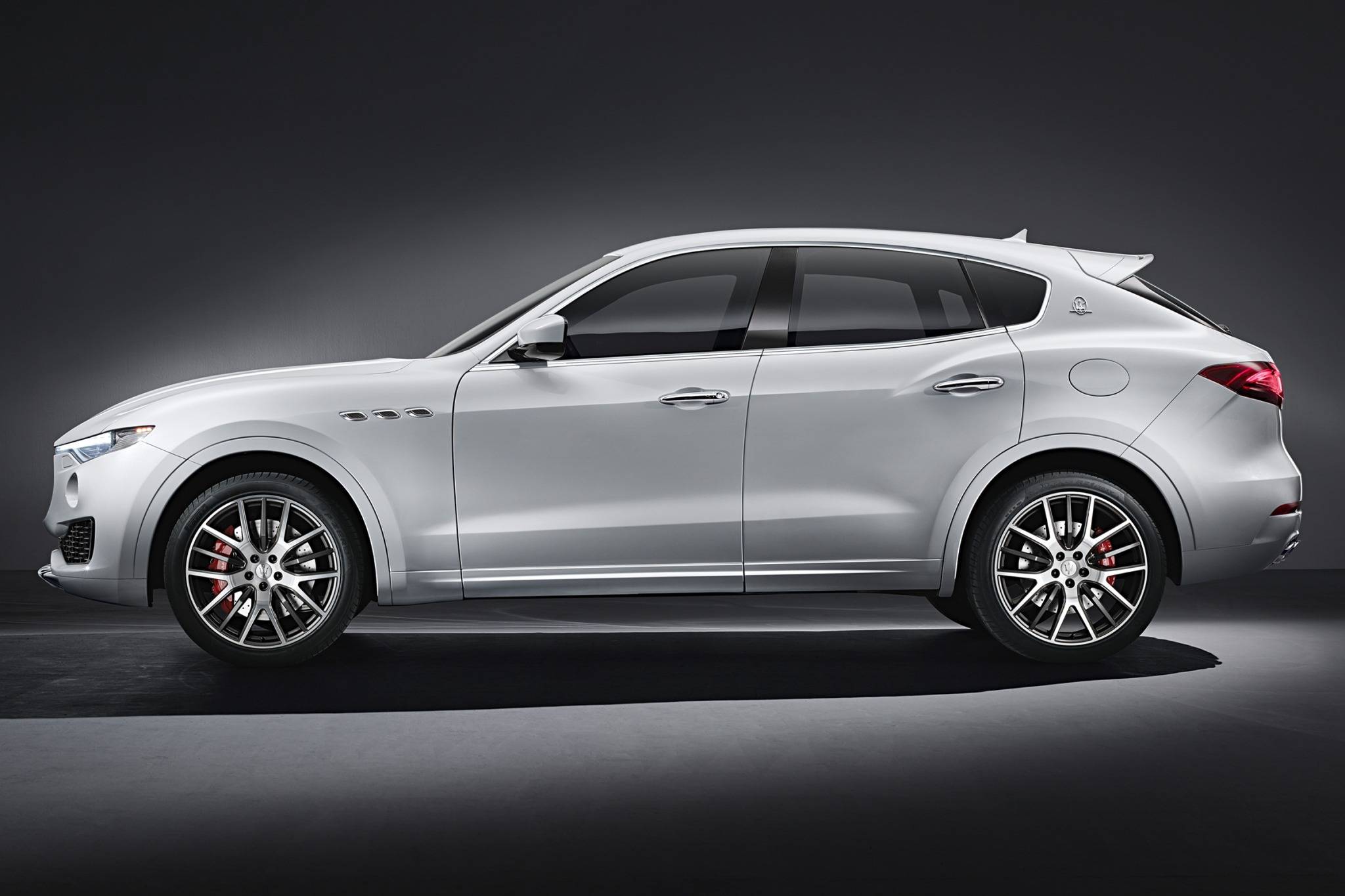 Maserati levante габариты