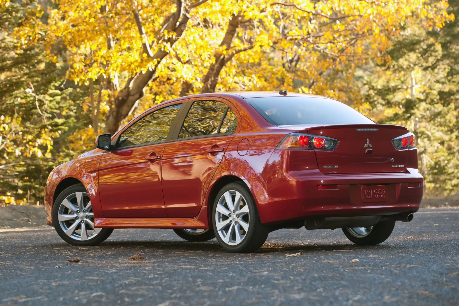 Mitsubishi lancer 2012 года