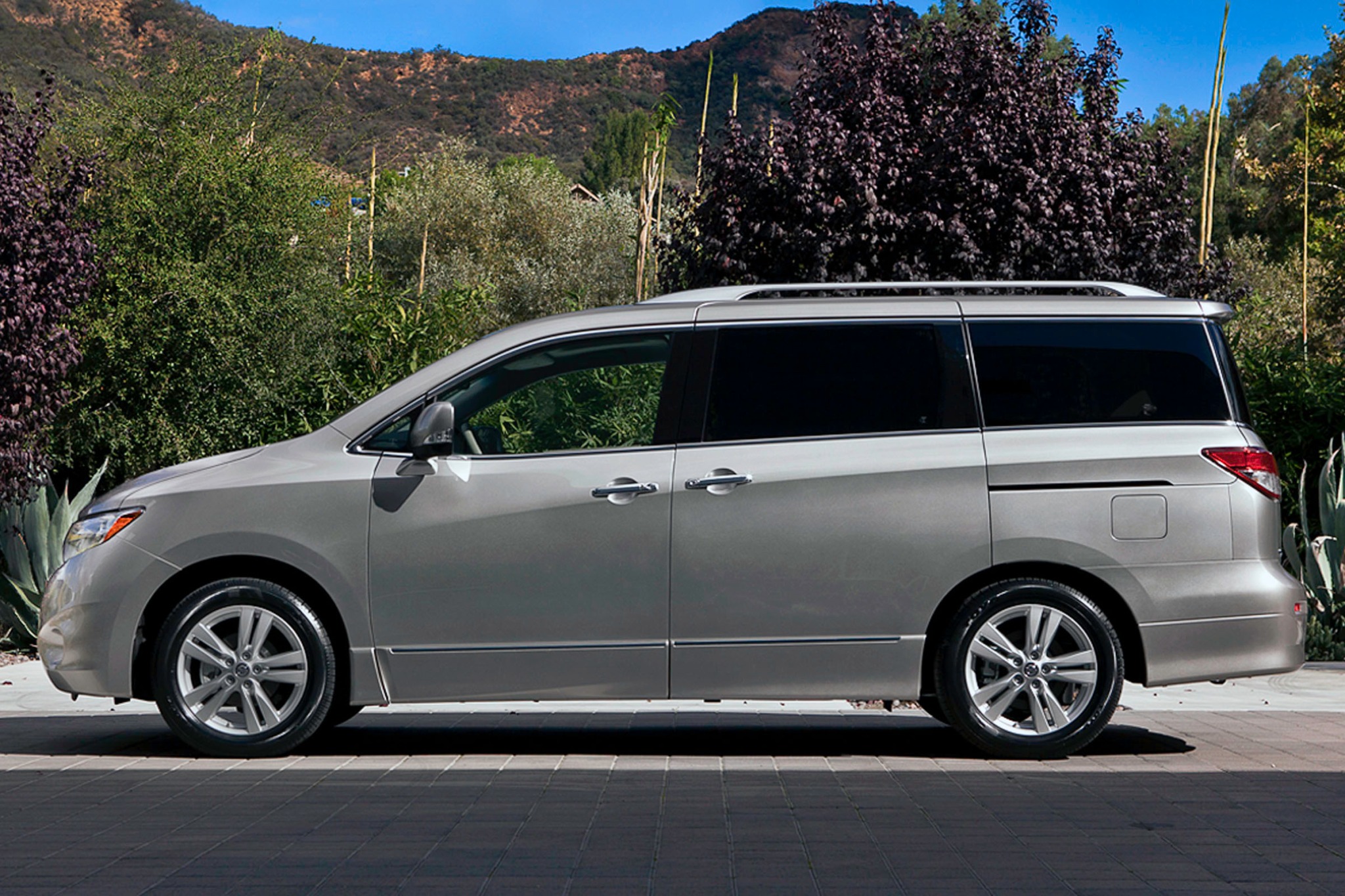 Nissan quest iv