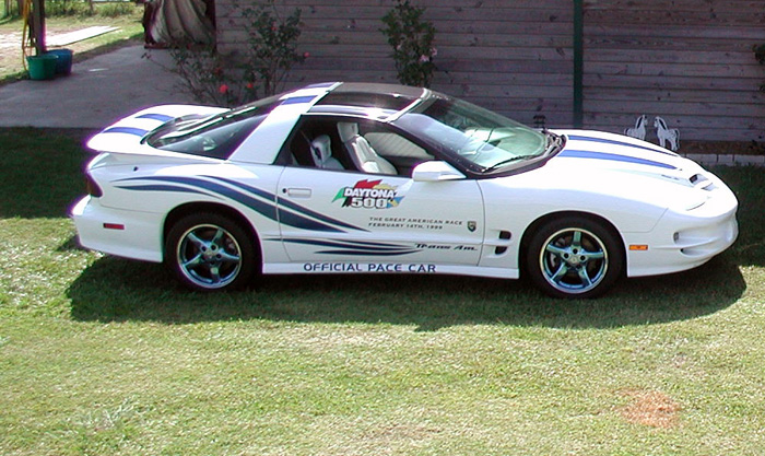 1999 Pontiac Firebird Specs, Prices, VINs & Recalls - AutoDetective