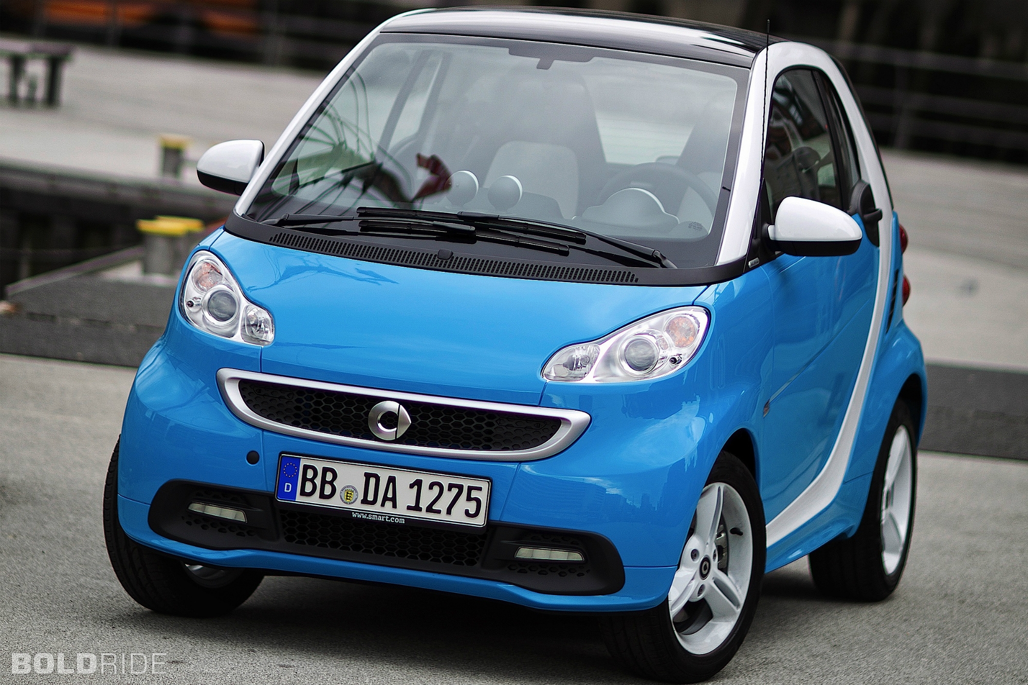 2013 smart Fortwo VINs, Configurations, MSRP & Specs - AutoDetective