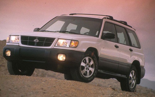 Subaru forester 2000 года