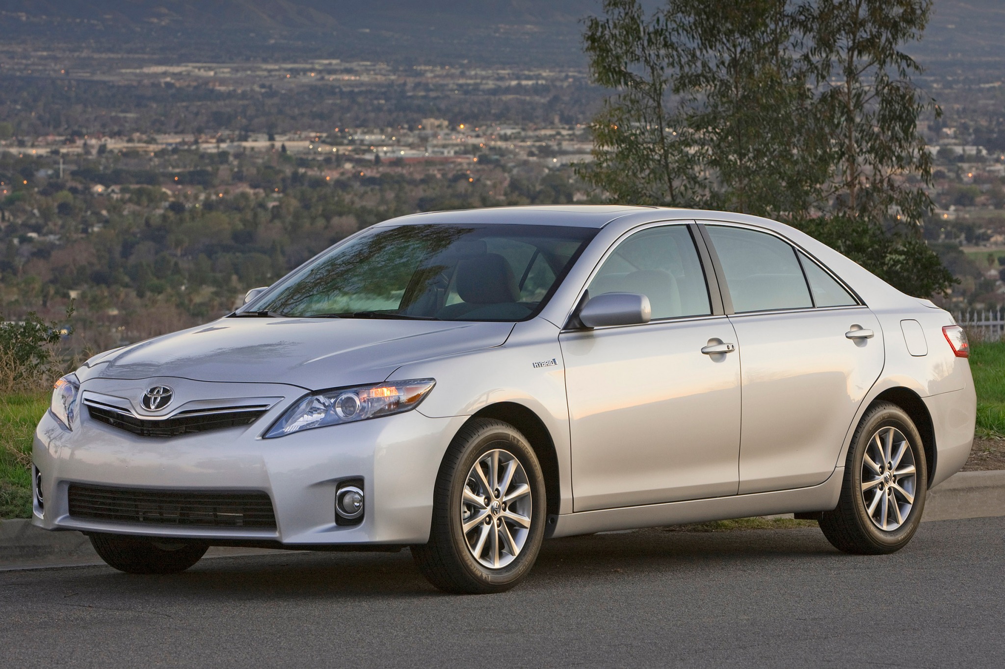 2010 Toyota Camry Hybrid Specs, Prices, VINs & Recalls - AutoDetective