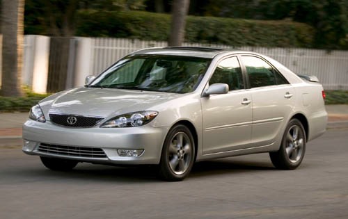 Toyota camry 2006 года