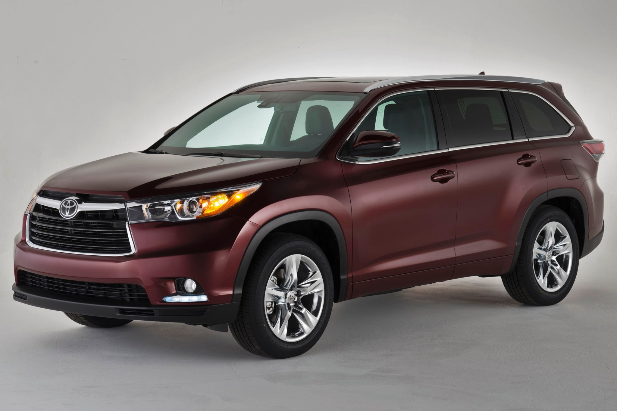 Toyota highlander 2015 года