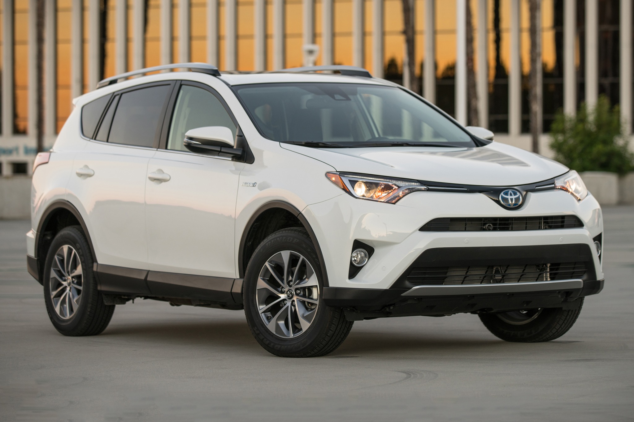 2016 Toyota Rav4 Limited Hybrid