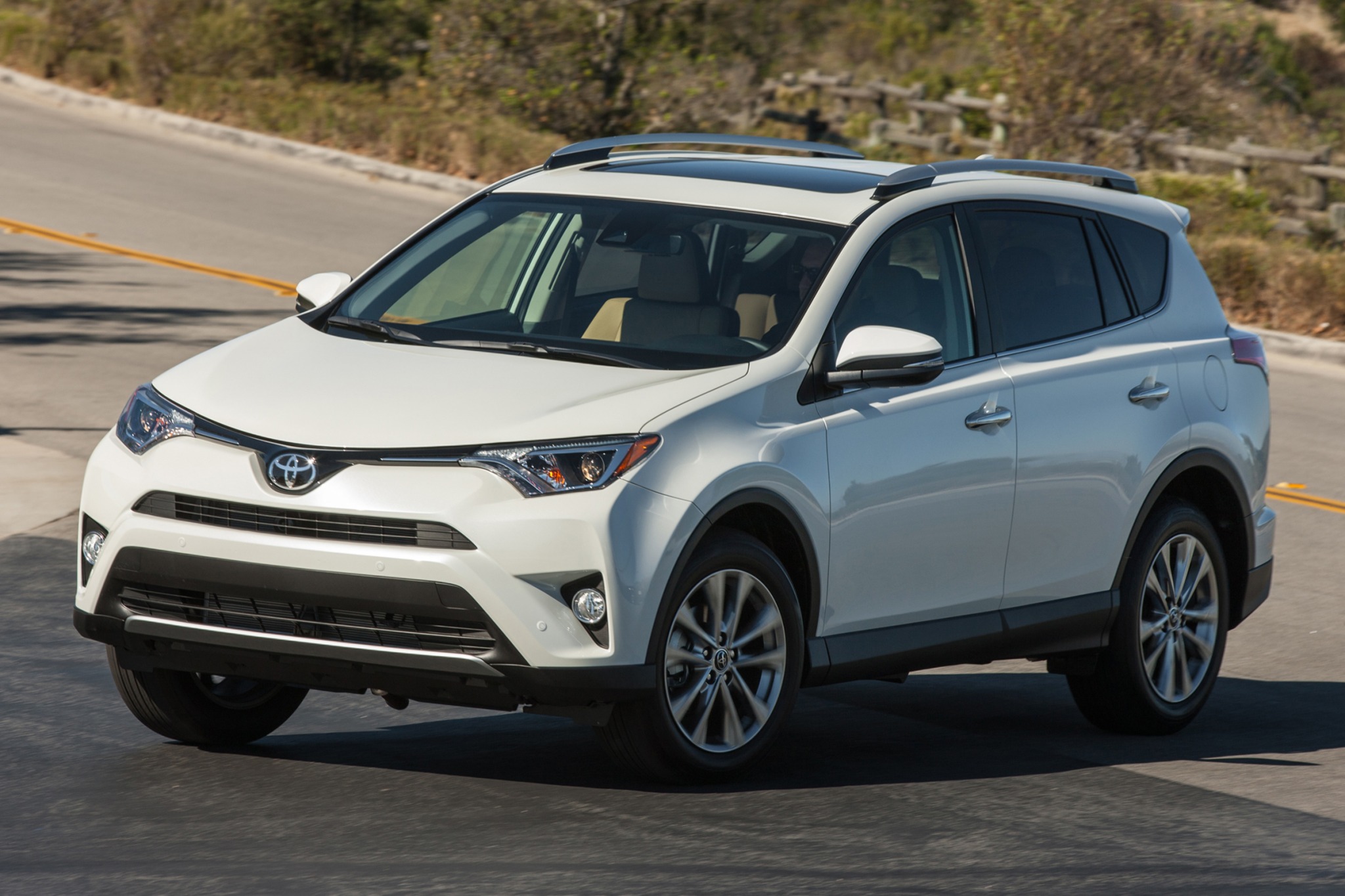 2016 toyota rav4 hybrid