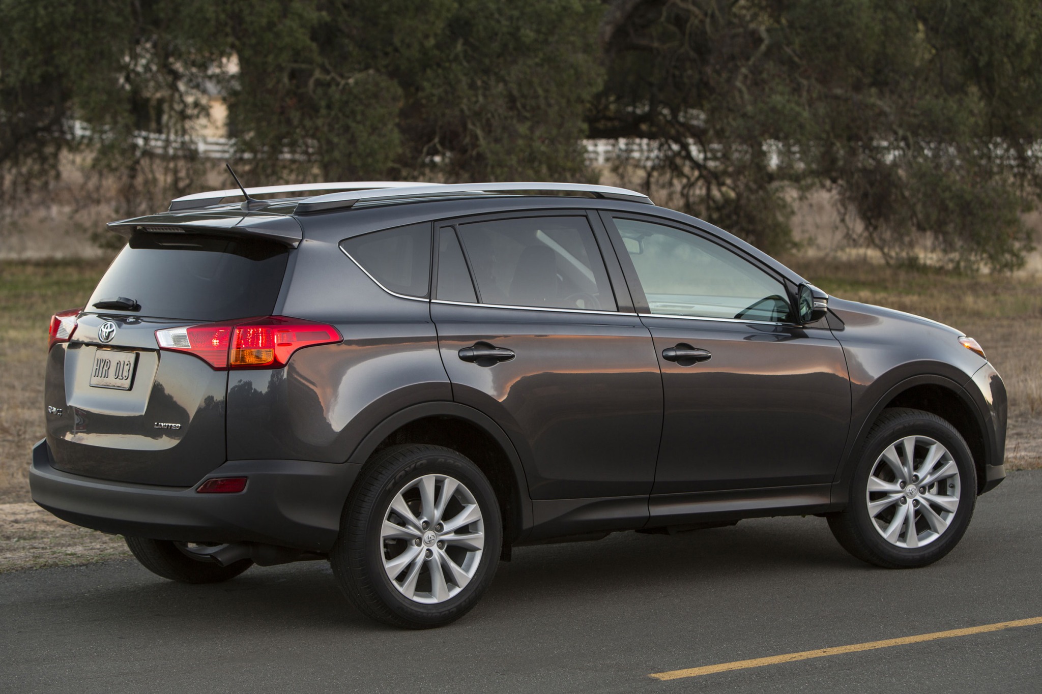 2015 Toyota RAV4 LE FWD VIN Number Search - AutoDetective