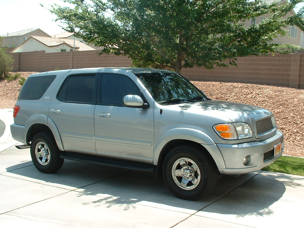 2004 Toyota Sequoia Specs, Prices, VINs & Recalls - AutoDetective