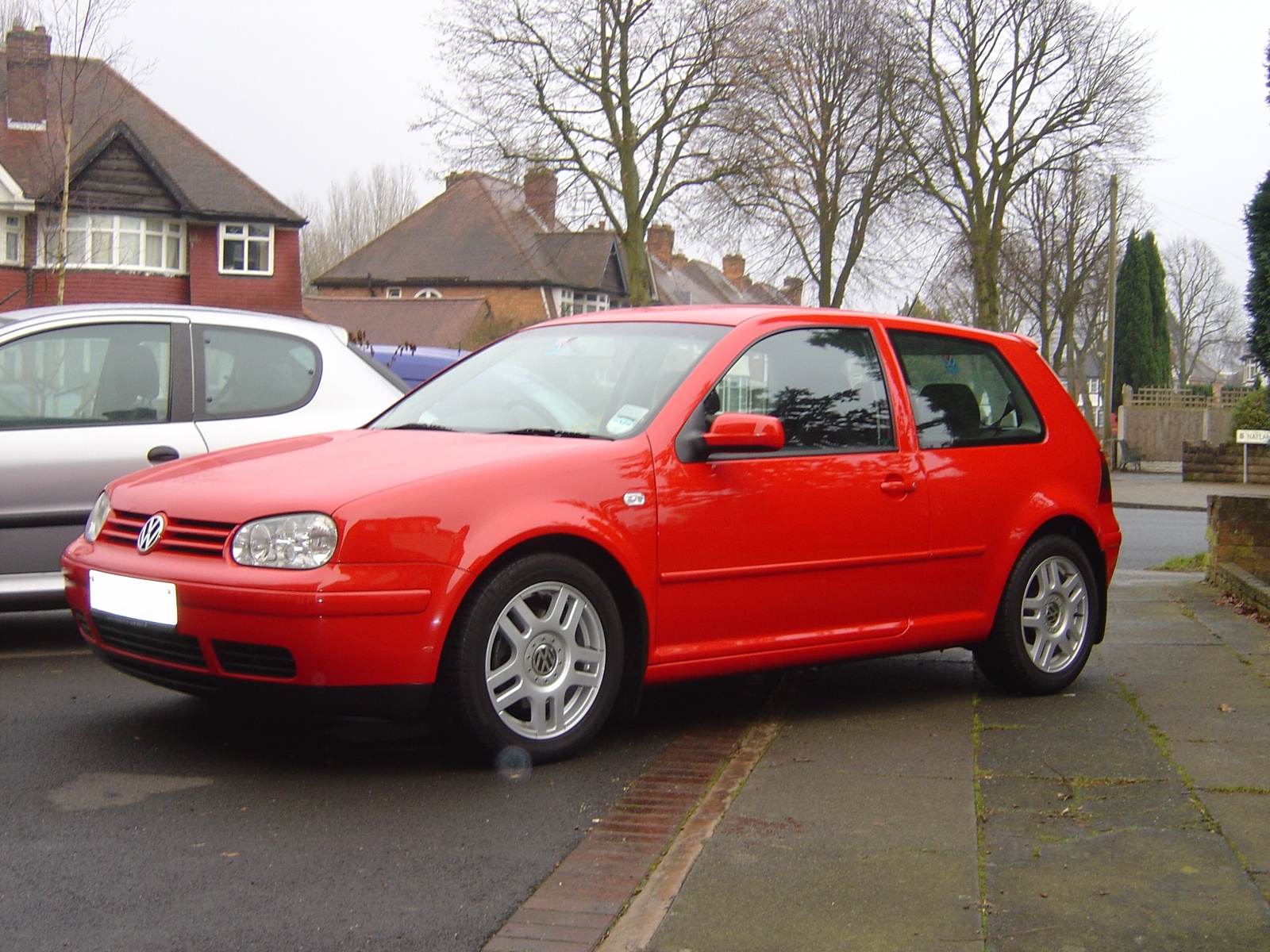 Volkswagen golf 2000 года. Фольксваген 2000. Фольксваген гольф 2000. Golf GTI 2000. Фольксваген гольф 2000 1,6 8.